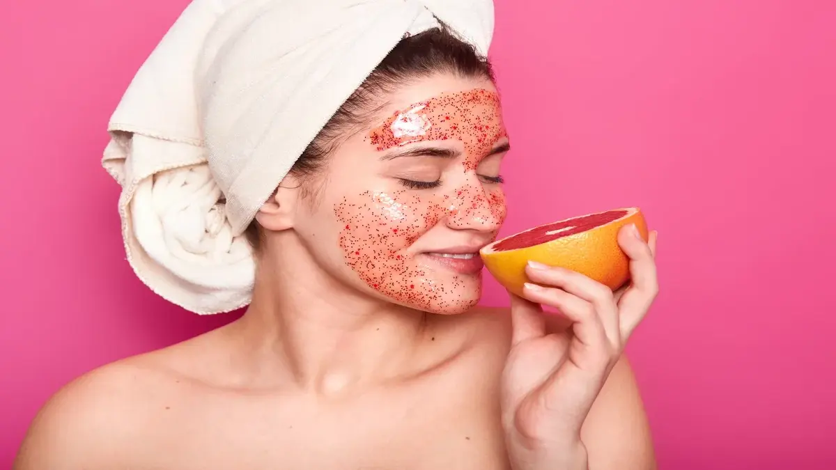 Orange Powder Face Mask: Radiance and Freshness